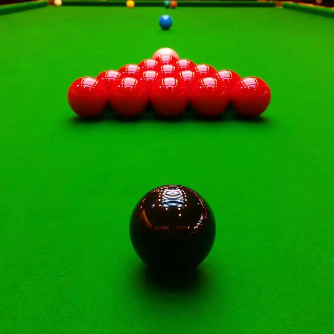 2023斯诺克英锦赛资格赛：丁俊晖VS丹尼尔·威尔斯的巅峰对决与运动魅力